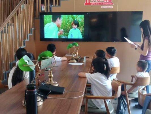 股王配资网站 【童乐缤纷暑期】泉城书房·济南市莱芜区图书馆口镇街道分馆举办《童年里的温暖与告别》阅读会